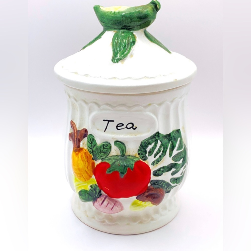 Vintage Cottagecore Tea Canister Container with Retro Vegetables| 1970’s China